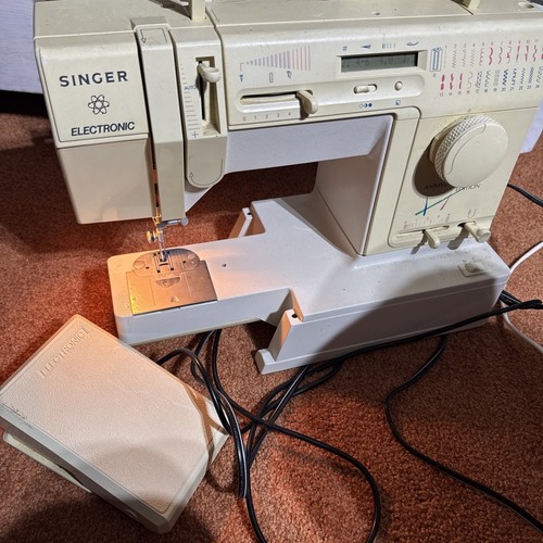 Macchina cucire singer - da,